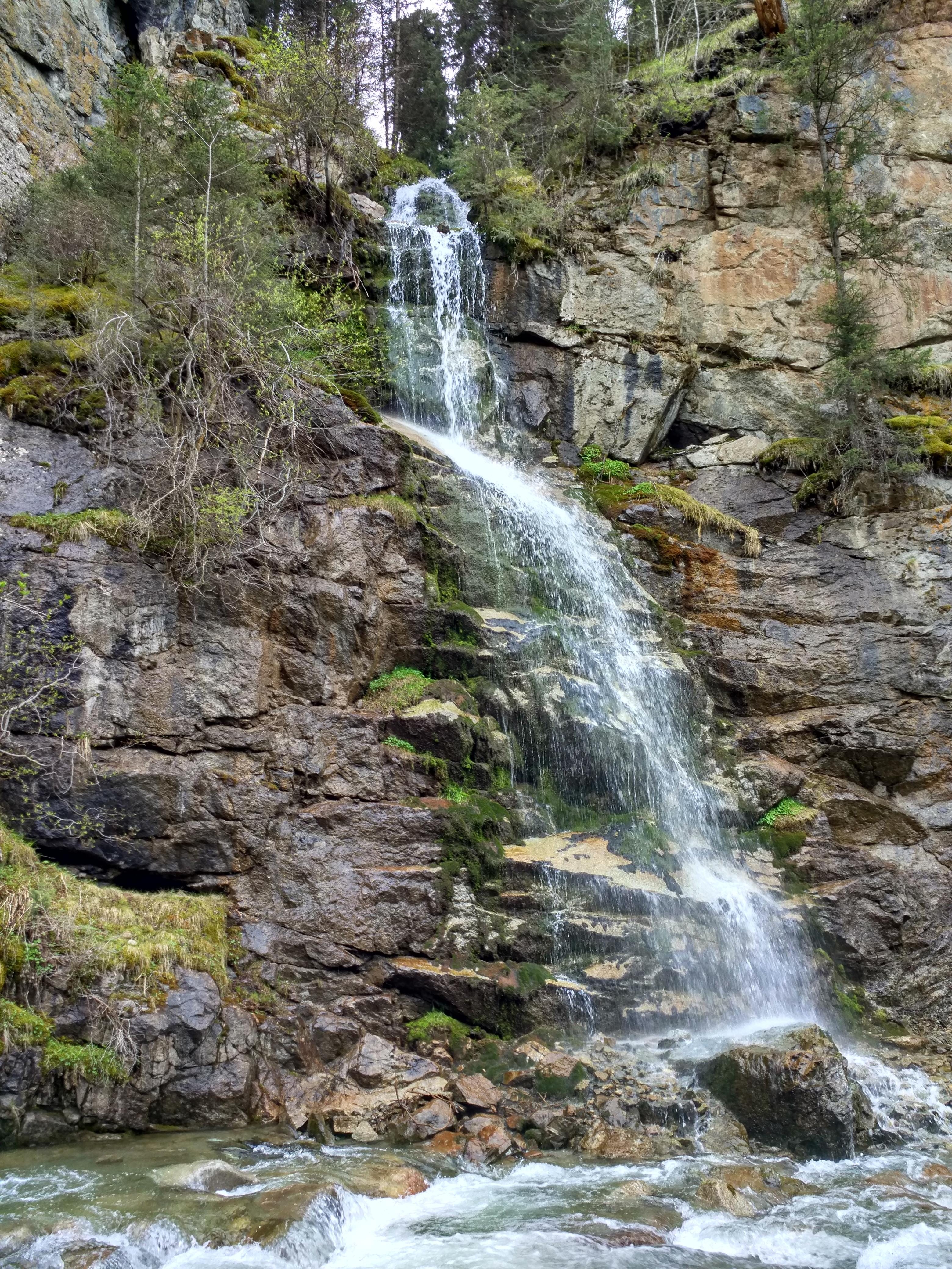 Mountain valley of Jukutchak in the Teskey Alatoo