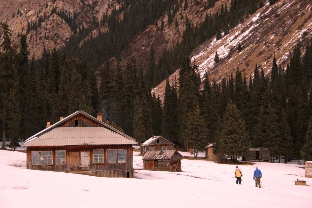 Chong Kyzyl Suu meteo station